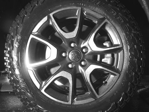 Used 2025 Jeep Compass Trailhawk AWD/4WD image 16