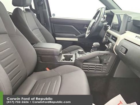 Used 2024 Toyota Tacoma TRD Off-Road image 24