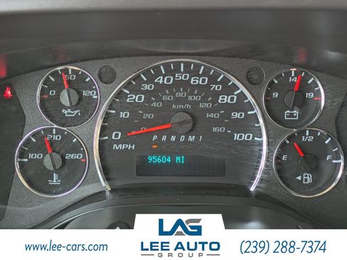 Used 2022 Chevrolet Express 3500 Extended w/ Driver Convenience Package RWD image 23