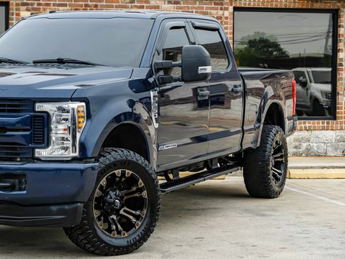 Used 2019 Ford F250 XLT AWD/4WD image 12