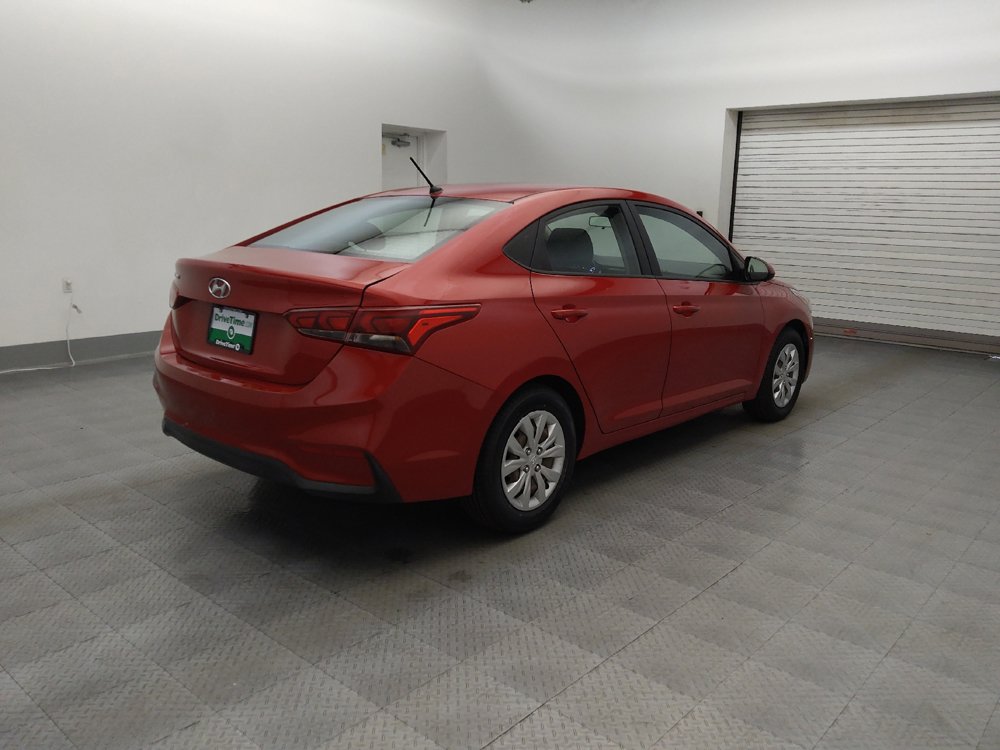 Used 2022 Hyundai Accent SE FWD image 9