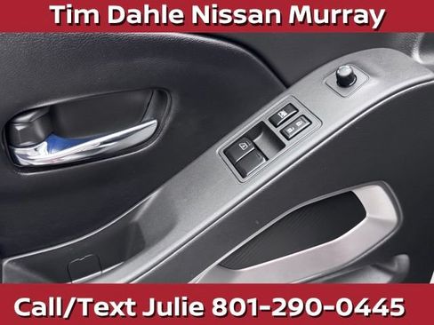 Used 2025 Nissan Frontier SV AWD/4WD image 18