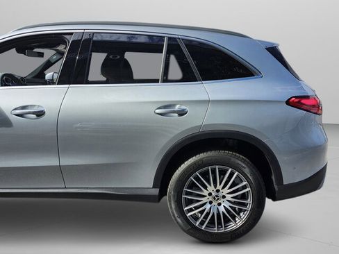 New 2026 Mercedes-Benz GLC 300 image 33