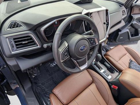 Used 2023 Subaru Ascent Touring AWD/4WD image 12