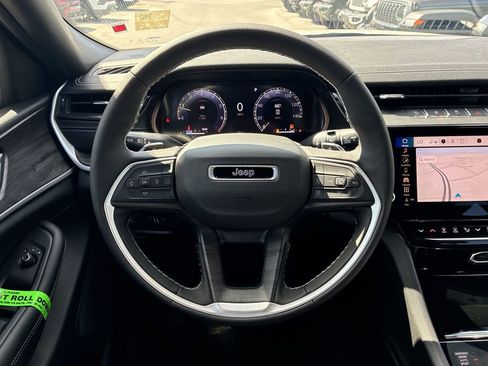 New 2026 Jeep Grand Cherokee Altitude AWD/4WD image 17