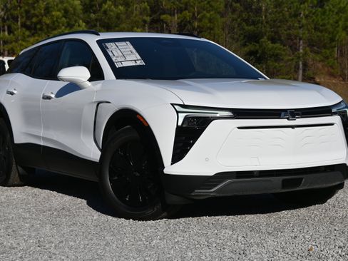 New 2026 Chevrolet Blazer EV LT image 2