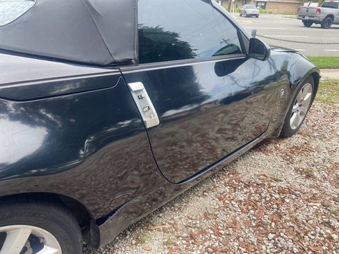 Used 2005 Nissan 350Z Touring RWD image 5