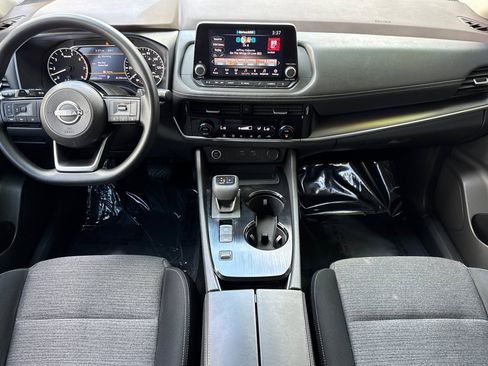 Certified 2022 Nissan Rogue SV image 15