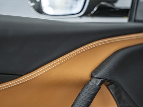Used 2023 Ferrari 812 GTS RWD image 28
