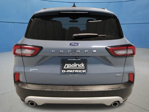 Used 2025 Ford Escape SE FWD image 33