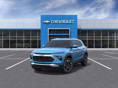 New 2026 Chevrolet TrailBlazer LT w/ LT Cold Weather Package FWD image 8