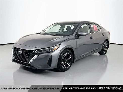 Certified 2025 Nissan Sentra SV FWD image 1