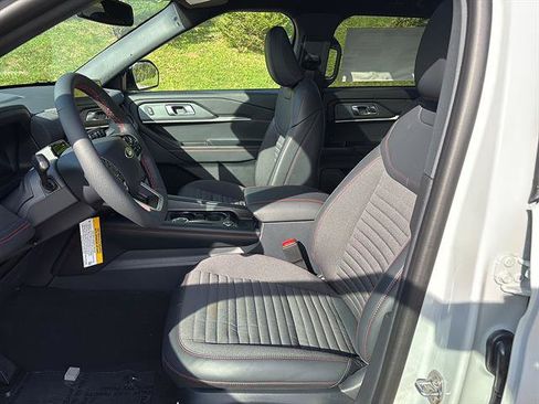 Used 2027 Ford Explorer ST-Line w/ Premium Package AWD/4WD image 10