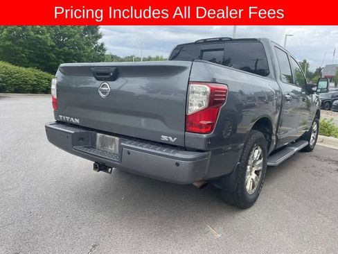 Used 2017 Nissan Titan SV RWD image 8