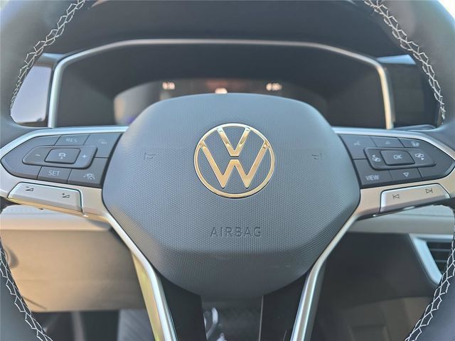 New 2026 Volkswagen Taos SE FWD image 20