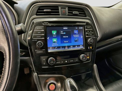 Used 2018 Nissan Maxima Platinum w/ Interior Lighting Package FWD image 26