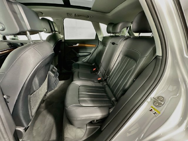Used 2023 Audi Q5 2.0T Premium Plus w/ Premium Plus Package AWD/4WD image 26