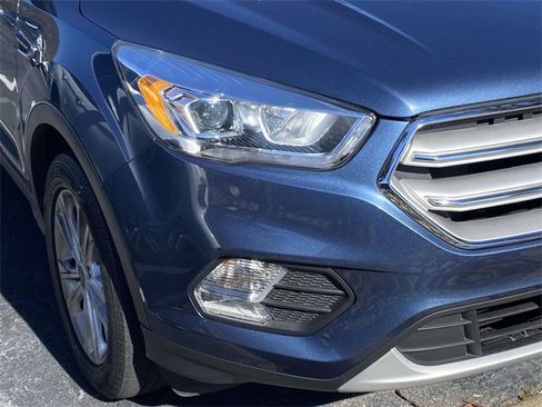 Used 2018 Ford Escape SEL image 4
