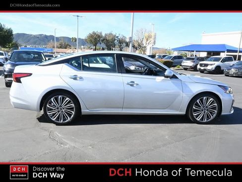 Used 2023 Nissan Altima 2.5 SL image 5
