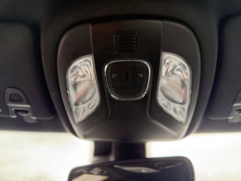 Used 2024 Jeep Compass Latitude image 22