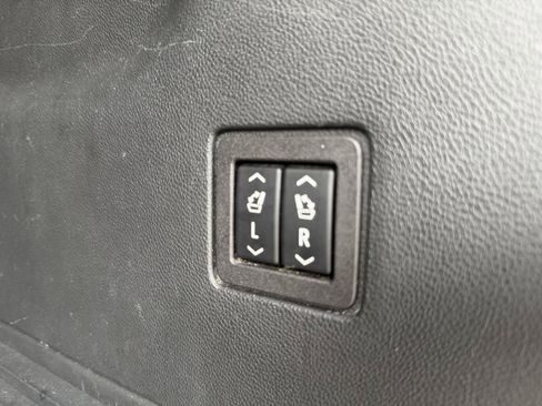 Used 2020 Chevrolet Traverse High Country AWD/4WD image 29