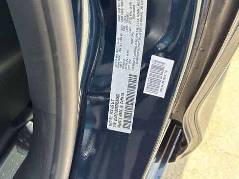 New 2025 Chrysler Pacifica Select FWD image 25