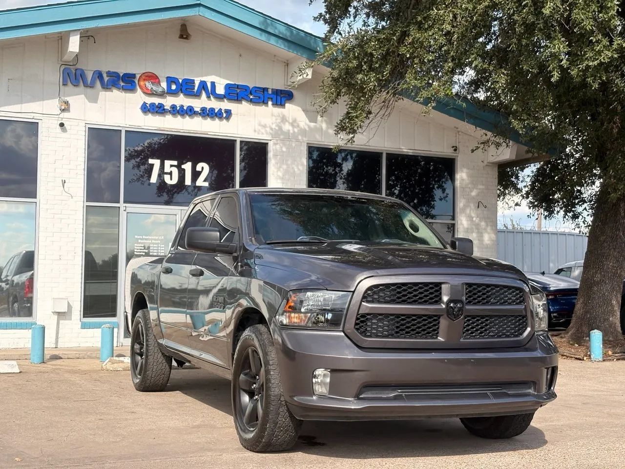 Used 2018 RAM 1500 Express w/ Express Value Package RWD image 1