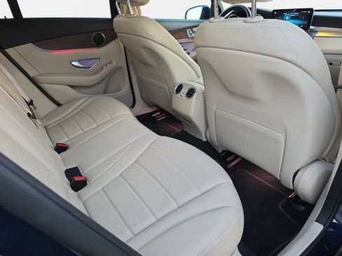 Certified 2022 Mercedes-Benz GLC 300 4MATIC image 11