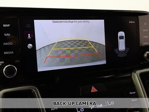 Used 2022 Kia Sorento EX w/ Panoramic Sunroof Package image 7