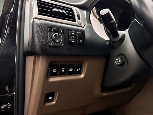 Used 2022 Lexus GX 460 Premium AWD/4WD image 18
