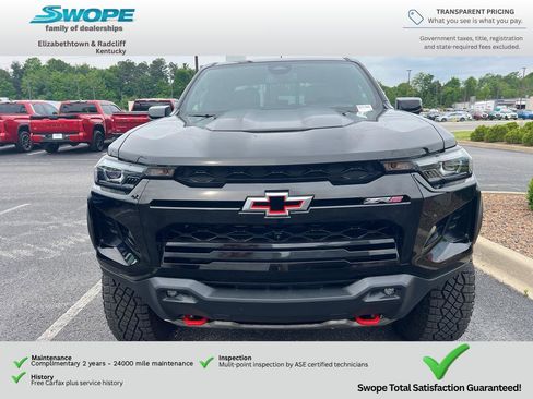 Used 2025 Chevrolet Colorado ZR2 w/ Technology Package AWD/4WD image 8
