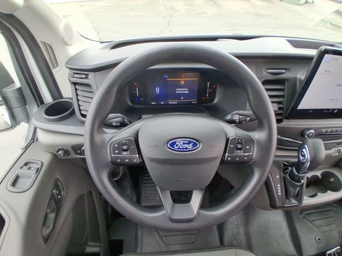 New 2026 Ford Transit 250 148 Medium Roof RWD image 12