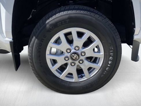 Certified 2024 Toyota Tacoma SR5 AWD/4WD image 14