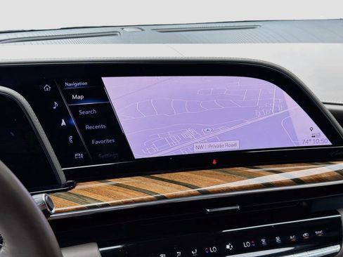 Used 2023 Cadillac Escalade Sport Platinum w/ LPO, ONYX Package AWD/4WD image 14