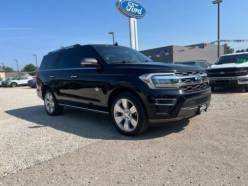 Used 2024 Ford Expedition King Ranch AWD/4WD image 2