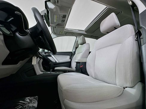 Used 2015 Subaru Forester 2.5i Premium AWD/4WD image 18