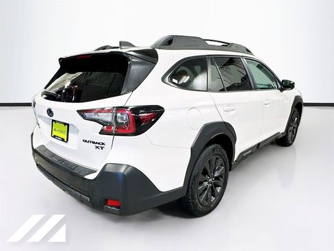 Certified 2025 Subaru Outback Onyx Edition XT AWD/4WD image 5