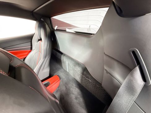 Certified 2021 Ferrari F8 Tributo Base image 19