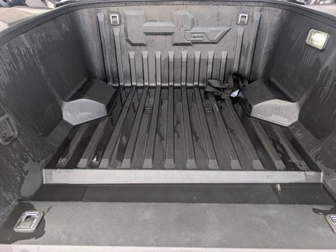 Used 2025 GMC Hummer EV 3X w/ Battery Pack, 24 Module Pack AWD/4WD image 4