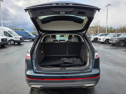 Used 2023 Lincoln Nautilus Reserve image 9