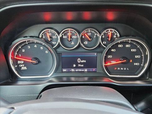 Used 2020 Chevrolet Silverado 1500 LT w/ Texas Edition image 11