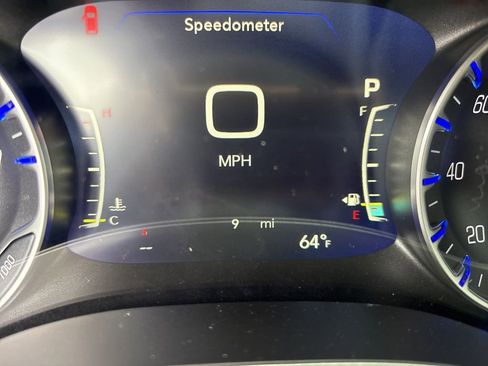 New 2026 Chrysler Pacifica Select image 10