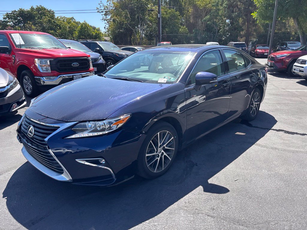 Used 2016 Lexus ES 350 w/ Premium Package w/Wood Trim FWD image 8