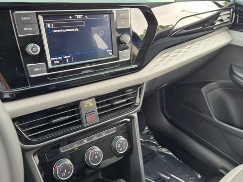 Certified 2023 Volkswagen Taos S FWD image 20