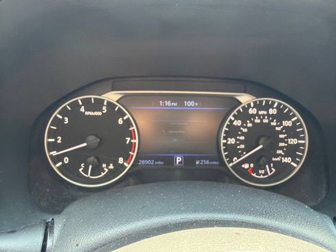 Used 2022 Nissan Altima 2.5 SR FWD image 7