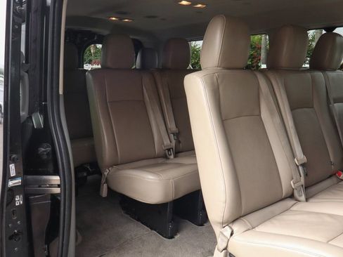 Used 2020 Nissan NV 3500 SL RWD image 13