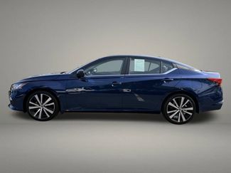 Used 2022 Nissan Altima 2.5 SR video 2
