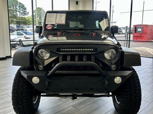 Used 2016 Jeep Wrangler Unlimited Sport AWD/4WD image 2