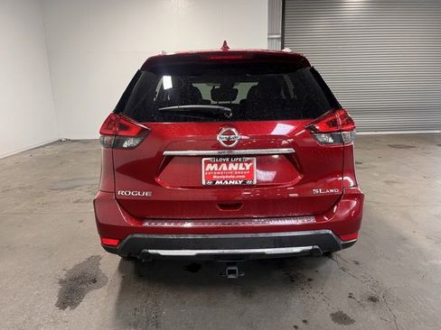 Used 2018 Nissan Rogue SL w/ Premium Package image 4