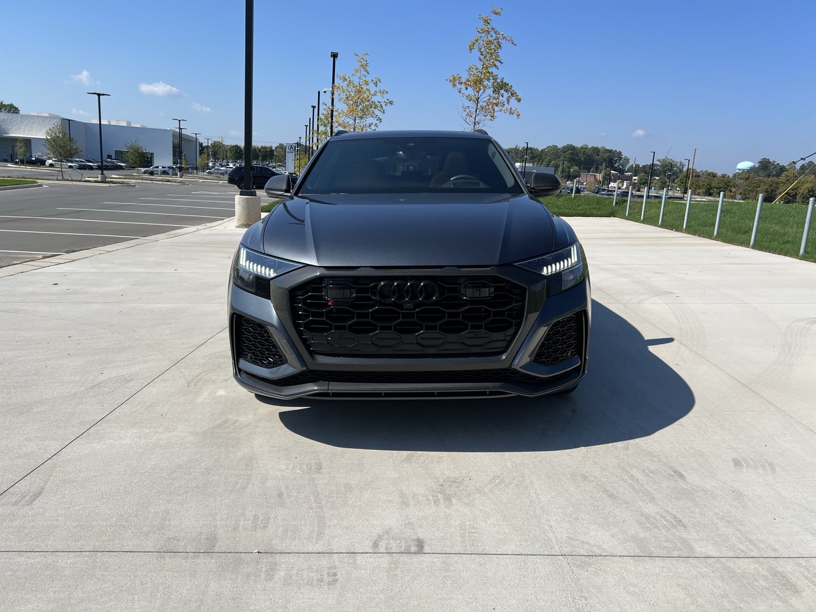 Used 2024 Audi RS Q8 AWD/4WD image 3